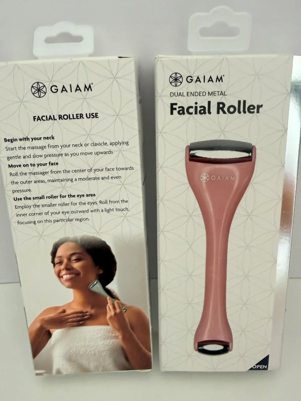 GAIAM | Dual-Ended METAL Facial Roller | PINK - GREEN | Relaxing Massage Roller